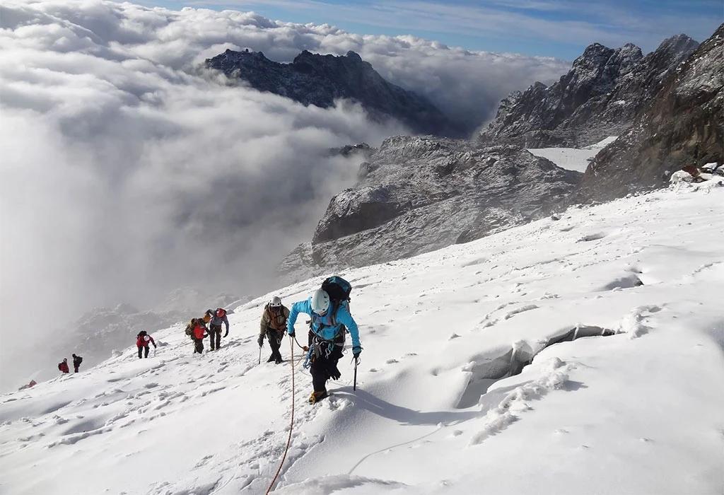 14-Day Uganda Gorillas & Rwenzori Mountains Hike