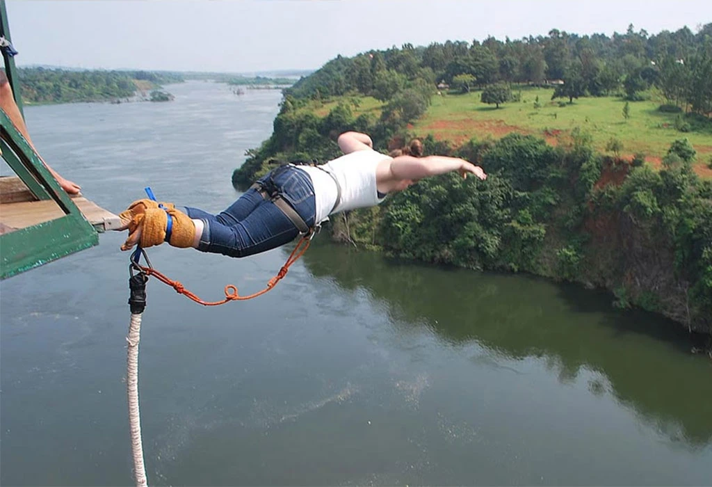 Bungee Jumping at the Nile High Platform